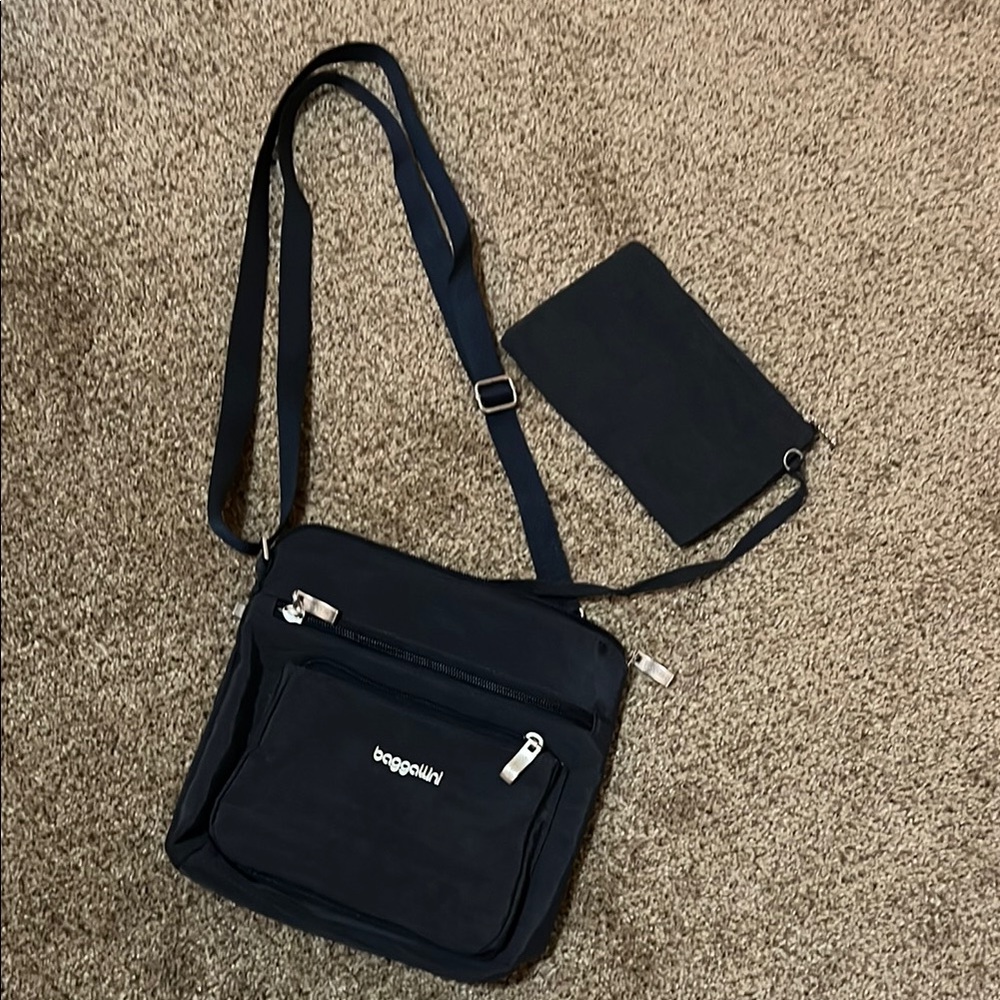 Baggallini Black Crossbody Bag